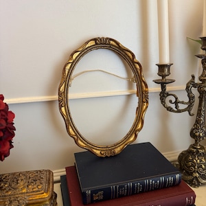 Portofino Antique Oval Gold Gilt Frame | Vintage Gold Decorative Art Frame | Ornate Frame - Frame Portofino / Vintage Styled Portrait