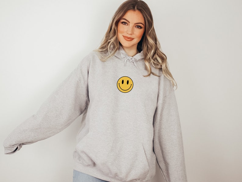 Det bästa kommer ännu Komforttröja | Psykisk hälsatröja | Unisex Smiley Face-tröja bild 2