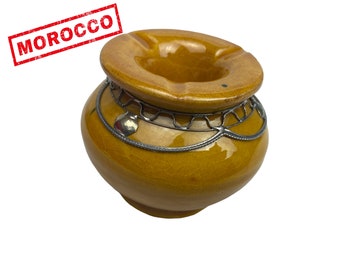 Traditional Moroccan Berber ashtray made from 100% Moroccan craftsmanship in terracotta ceramic, very beautiful in shape and color