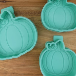 Pumpkin Silicone Mold for DIY Car Air Fresheners | Halloween-Themed Craft Mold For Soaps, Wax, Resin & Aroma Beads | Festive Handmade Mold