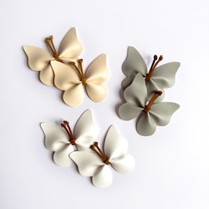 Pigtail Butterfly Clips, Pigtail Butterfly hair Clip, Vegan Leather Butterfly Clip, Butterfly Hair Bow, Faux Leather Butterfly Clip