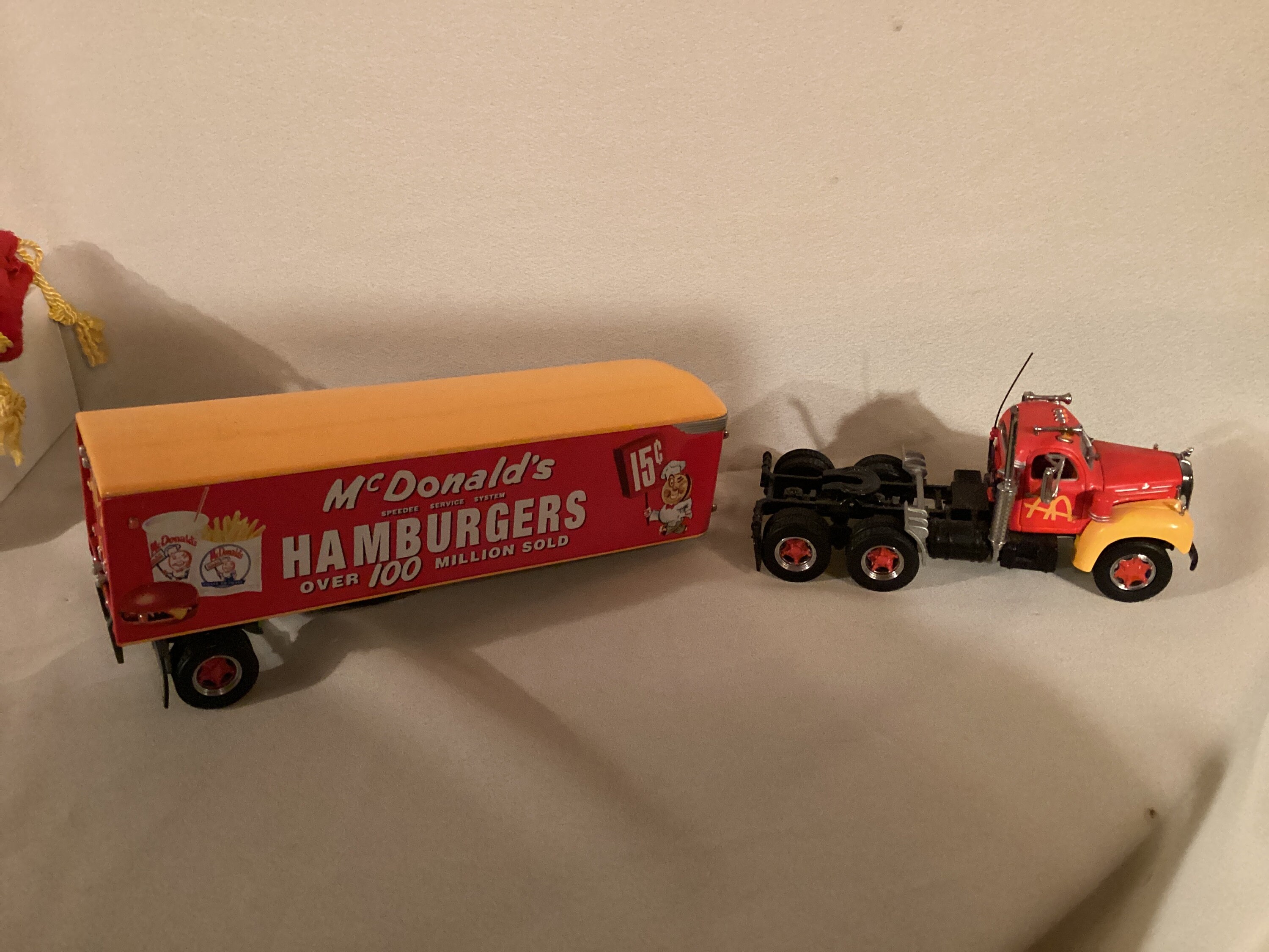 Peterbilt 281 + semi-remorque fourgon Union Pacific - SNC