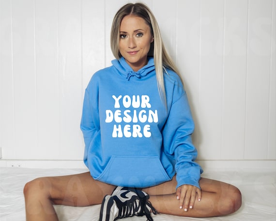 Carolina blue gildan hoodie deals