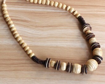 Chunky Wood Beaded Vintage Necklace