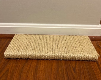 Cat Scratching Post, Floor Cat Scratcher, Sisal Cat Scratcher, Handmade Rope Cat Scratcher, Cat Scratch Modern, Gift for Cat, Scratcher