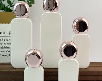 Roségold Sphere Cap mit großer Kapazität Weiße Kosmetikflaschen - Nachfüllbare Schüttlotion/Spraybehälter für Hautpflege, Make-up, Reisen und Heimgebrauch