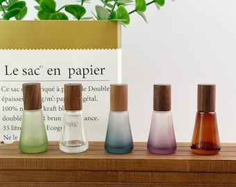 10ml Roll On Bottle, Glass Perfume Oil Bottle with Wood Cap, Refillable Essential Oil Packaging, 5 Colors
