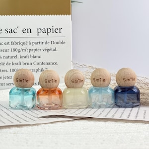 10ml Mini Smile Colorful Glass Aromatherapy Bottles with Wooden Caps, Empty Fragrance Containers, Diffuser Bottles for Home Use and Gifting