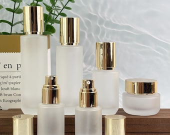 Nachfüllbare Sprühflaschen aus Milchglas, Lotionsflaschen und Cremedosen - Luxus-Kosmetikbehälter mit Goldverschluss für Hautpflege / Schönheit, auslaufsicher