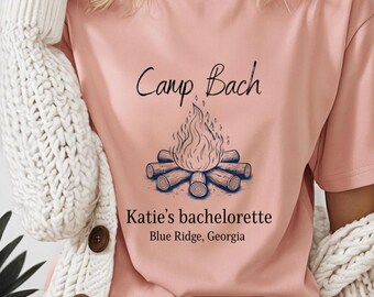 Camp Junggesellinnenabschied PNG / SVG Design für Braut & Brautparty T-Shirts, Accessoires, Cabin Adventure Thema bach
