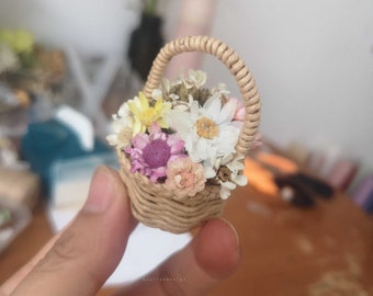 1:6 poppenhuis mini bamboe manden, miniatuur manden met bloemen voor Blythe, bamboe mand miniatuur, poppenhuis decoratie DIY