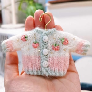 Handmade Strawberry Knitted Sweater for OB11, GSC, Molly Doll