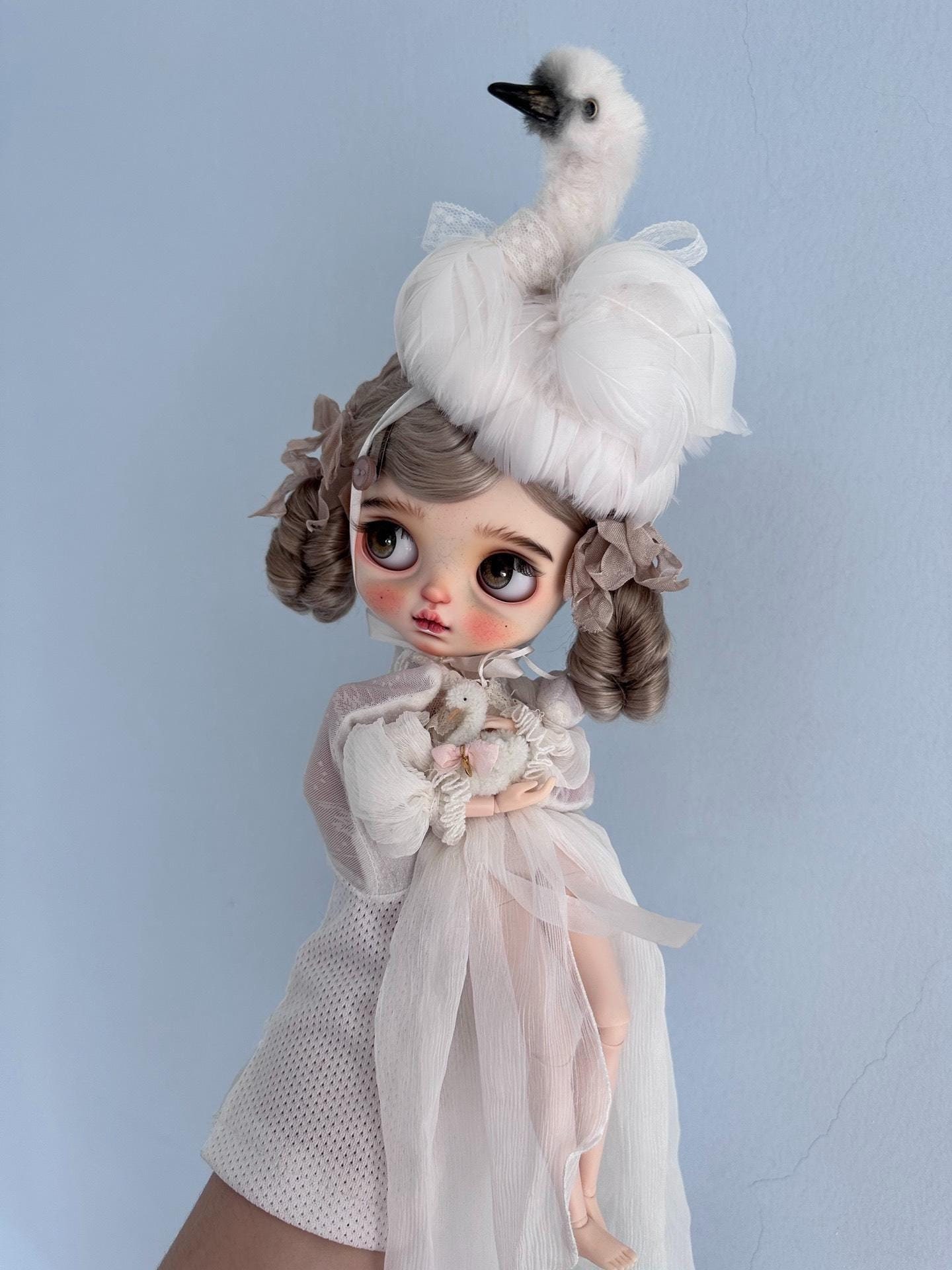 Swan Hat,Miniature Swan,Wool Stem Swan for Blythe doll Head