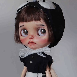 Vintage 4-Piece Doll Outfit: Hat, Apron, Skirt, Socks - Fits Blythe, Azone, OB24