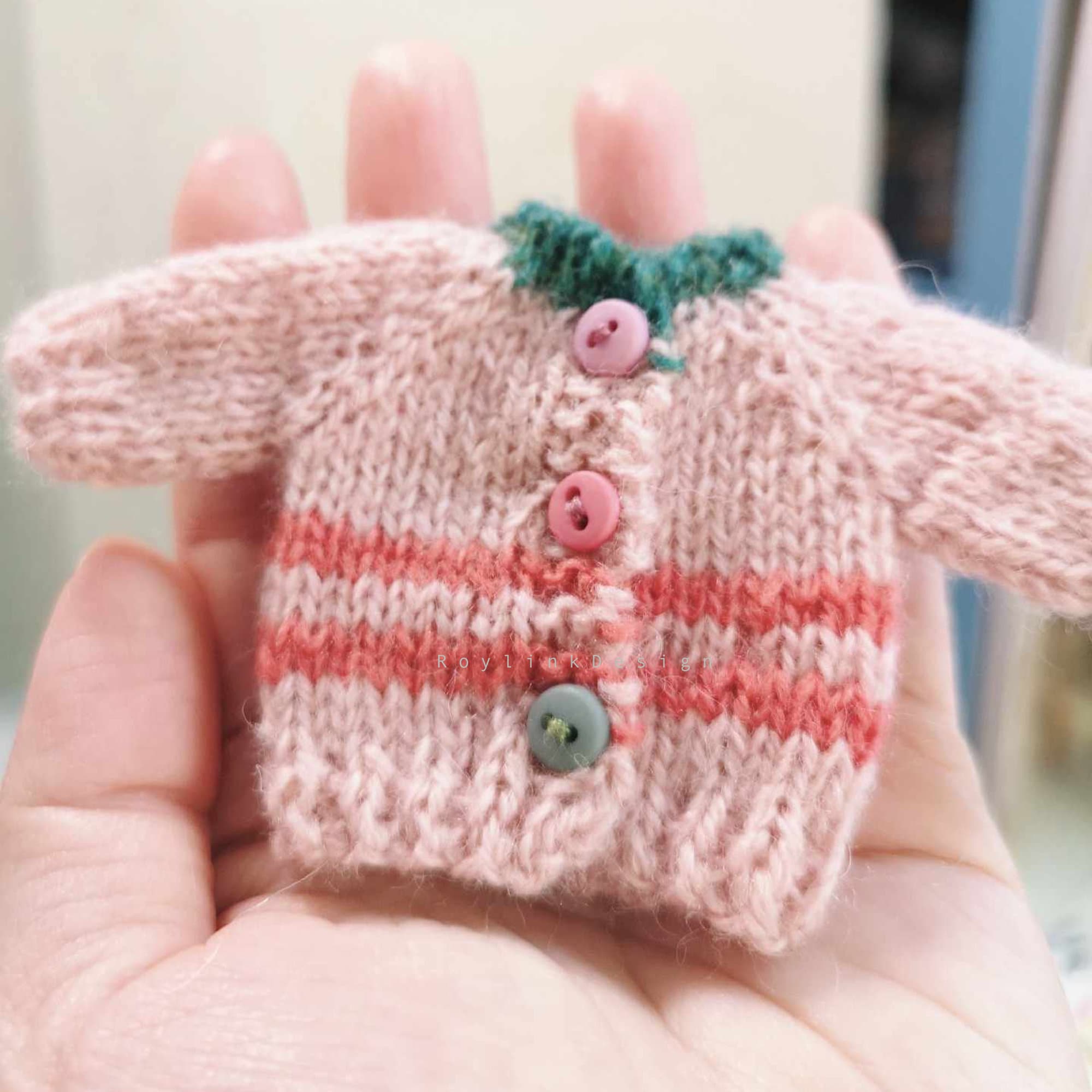 Kawaii Pink Knitted Sweater: OB11, GSC, Molly Doll Clothes