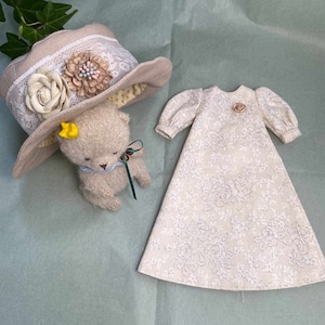 Vintage Hat and Dress: Neo Blythe, Azone, OB24 Doll Clothes