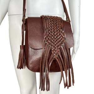 Vintage Y2K Lucky Brand Brown Leather Whipstitch Flap Fringe Crossbody Shoulder Bag Boho Western Hippie Music Festival