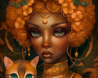 Può includere: Una donna con i capelli ricci arancioni e una corona d'oro, indossa un vestito con motivi verdi e dorati, tiene un gatto marrone e bianco.