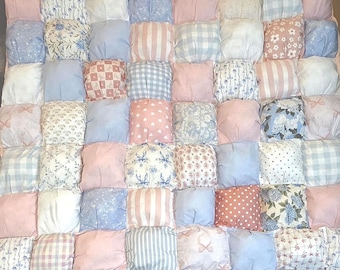 Design your own puff quilt