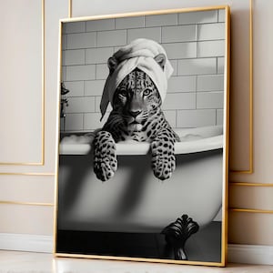 Leopard in Bathtub Print Luxury Bathroom Wall Art Black & White Photography Maximalist Bathroom Poster Trendy Spa Digital Print