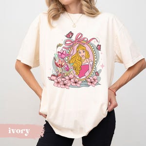 Retro Aurora Coquette Shirt, Dornröschen Shirt, Aurora Blumen Shirt, Prinzessin Aurora Shirt, Familie passende Reise Shirt