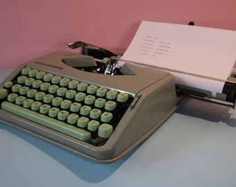 Vintage Hermes Baby green typewriter in excellent condition from 1966, Made in Switzerland Paillard