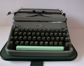 Vintage Schreibmaschine Hermes 2000 von 1956