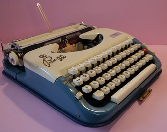 Vintage Princess 300 blue/cream coloured typewriter Keller&Knappich w blue case cleaned-tested-serviced