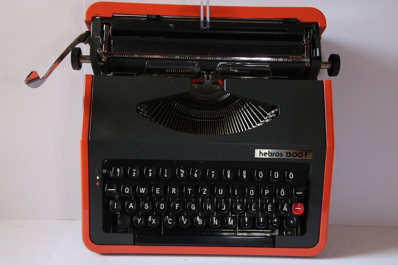 Vintage Hebros 1300F black and red typewriter image 6