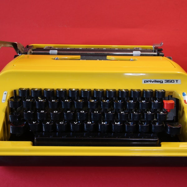 Vintage Privileg 350T gelbe Schreibmaschine 70s Space Age