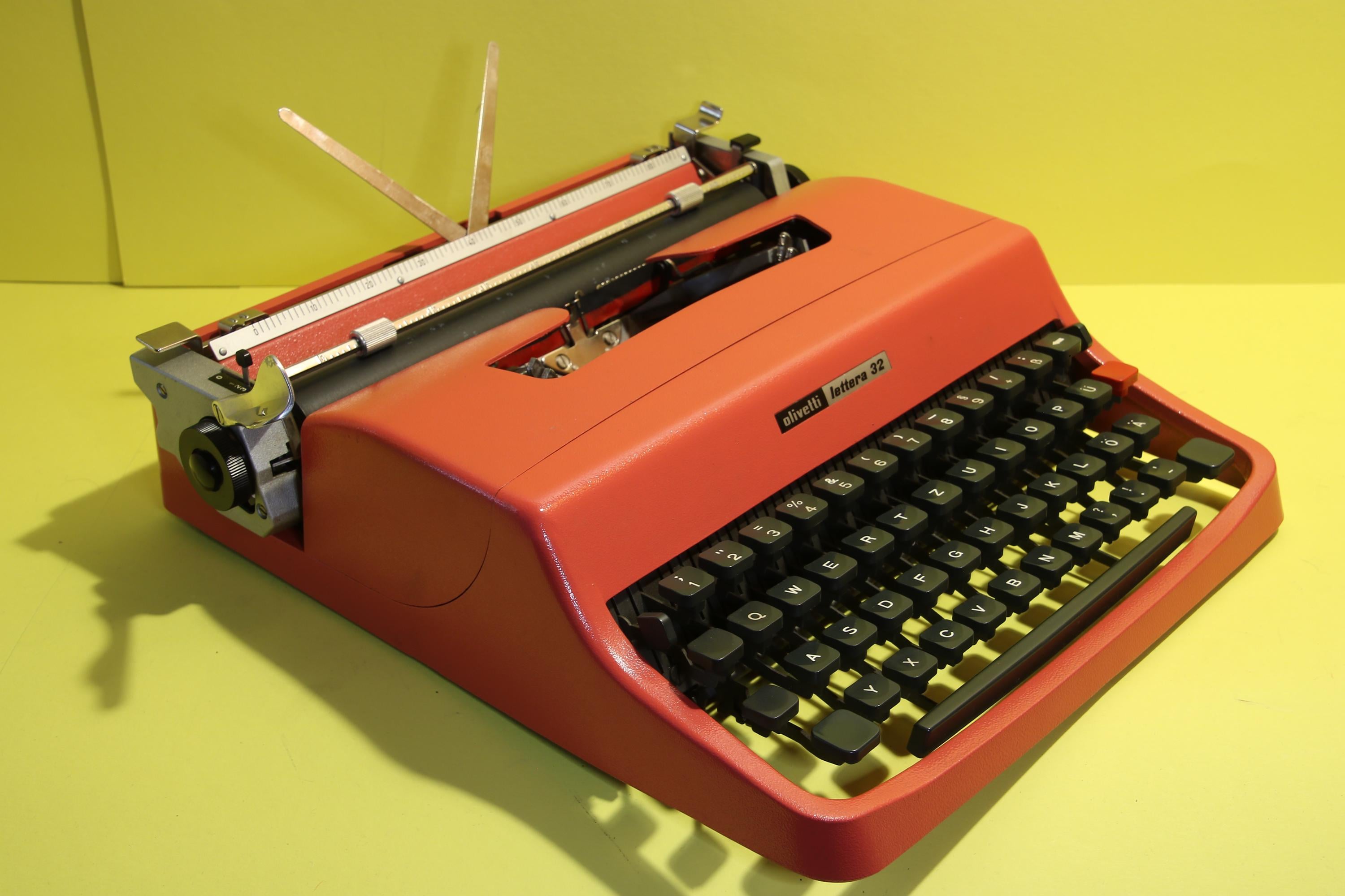 Olivetti Lettera 32 Case - Etsy