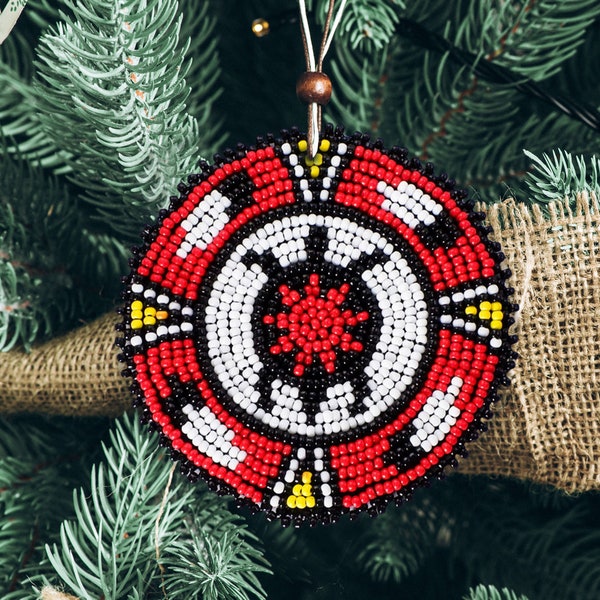 Native American Red Turtle Handmade Beaded Patch, Indigenous Handmade Beaded Medallion, Native American crafts used to decorate clothing