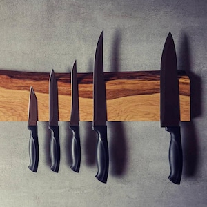 Porte-couteaux magnétique, chêne massif | bord naturel | aimants puissants | fixation murale peu encombrante