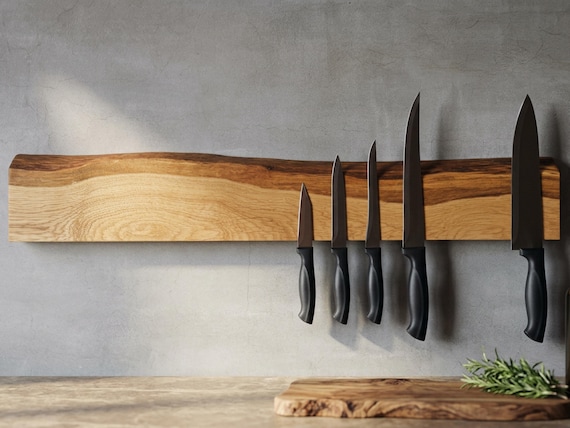 Magnetic knife rack, solid oak | natural live edge | strong magnets | space-saving wall mounting