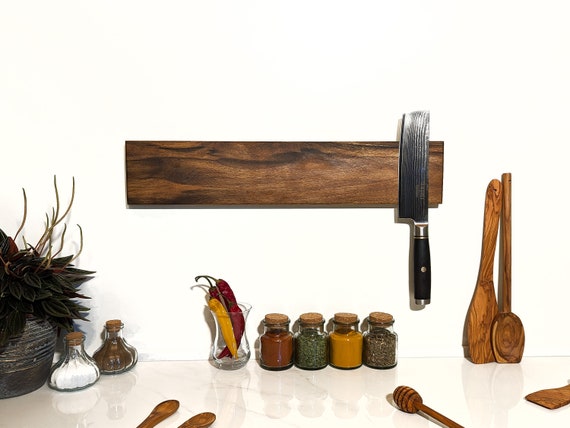 Noble knife rack made of solid walnut - magnetic - stylish gift for him & her, or for yourself - enhancing kitchen accessories