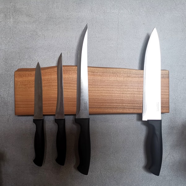 Beautiful knife bar made of solid cherry with tree edge - magnetic