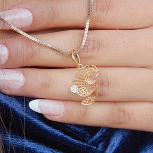 Colgante de oro amarillo macizo de 18 quilates sin cadena, colgante de diamantes auténticos con alfabeto de siete piedras, elegante colgante de oro con abalorio, regalo para alguien especial.