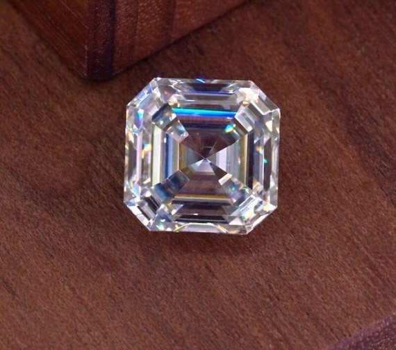 Asscher Cut Moissanite Loose Stone - Lab-Grown, D Color VVS1 Clarity With GRA Certificate (Choose Size)