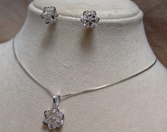 Floral Diamond Necklace Earrings Set: 18k White Gold Jewelry - Duty Tariff Paid to US