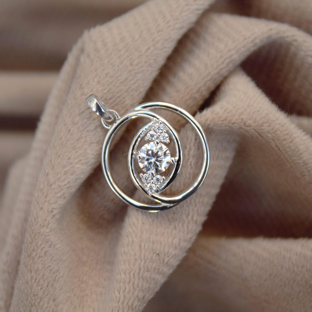 Acquista Ciondolo da uomo Fringed in taglio Rotondo 0.342 Carati , Argento 925 Zircone