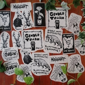 autocollants !!!!  toutes les linogravures imprimées à la main !! par goblinandrogyny <3 - fierté trans, esthétique punk gobelin ~