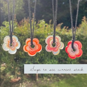 Chunky Marbled Glass Pendant Necklace