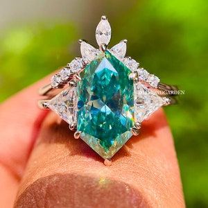 3.5 CT Blue Green Moissanite Dutch marquise Cut Ring Set, 950 Platinum Dutch marquise Three Stone Daimond  Ring For Women, Bridal Ring Set