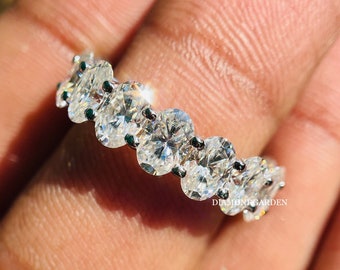 Anello dell'eternità con diamante moissanite taglio ovale, anello nuziale ovale in oro bianco 14k per donna, anello minimalista impilabile completamente eterno, regalo per lei
