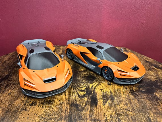 マクラーレン W1 2025 スーパーカー 1:18 スケール モデルキット