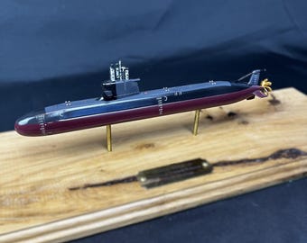 S-80 Plus-Klasse U-Boot-Modellbausatz: Ausstellungsmodell im Maßstab 1:350
