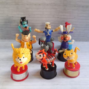 Vintage Push Puppet - Press Up Toy - Wakouwa  - Kohner - Lucky Lion - Candy Cat - Huckleberry Hound - Flintstone - Wilma - Fred - Pebbles