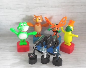 Selection of Vintage Push Puppets - Press Up Toy - Wakouwa - Plastic Push Puppet - Frog Owl Wasp Bee Bunny Dolphin Shark Dinosaurs
