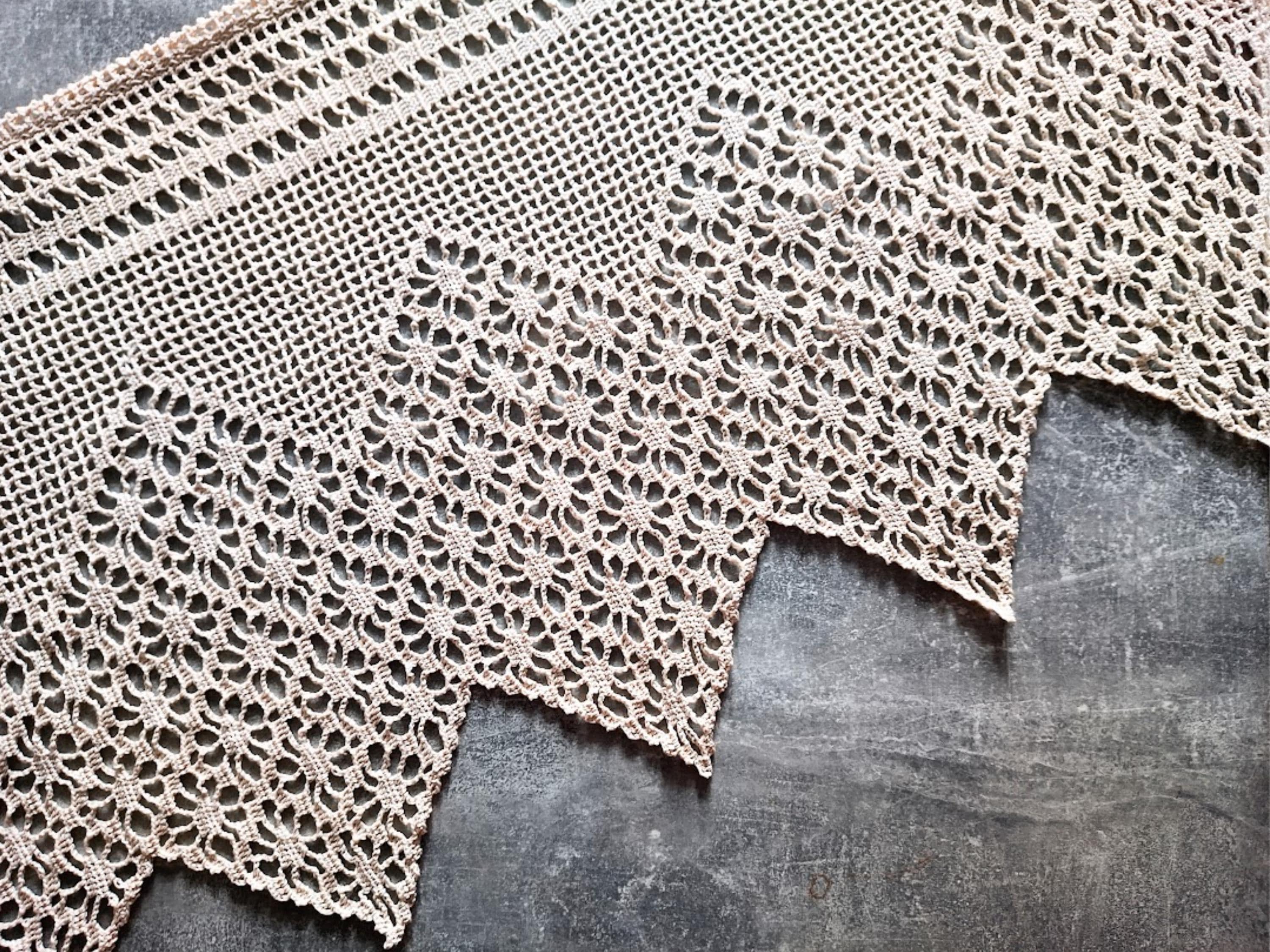 39 Beautiful Crochet Curtain Patterns to Dress Your Windows 13 Easy Filet Crochet Curtain