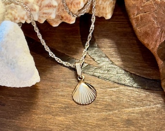 Handmade 14K Gold Scallop Shell Pendant: Artisan Ocean Amulet